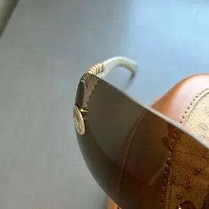 Alviero Martini | Accessories | Alviero Martini Womens  display picture 3